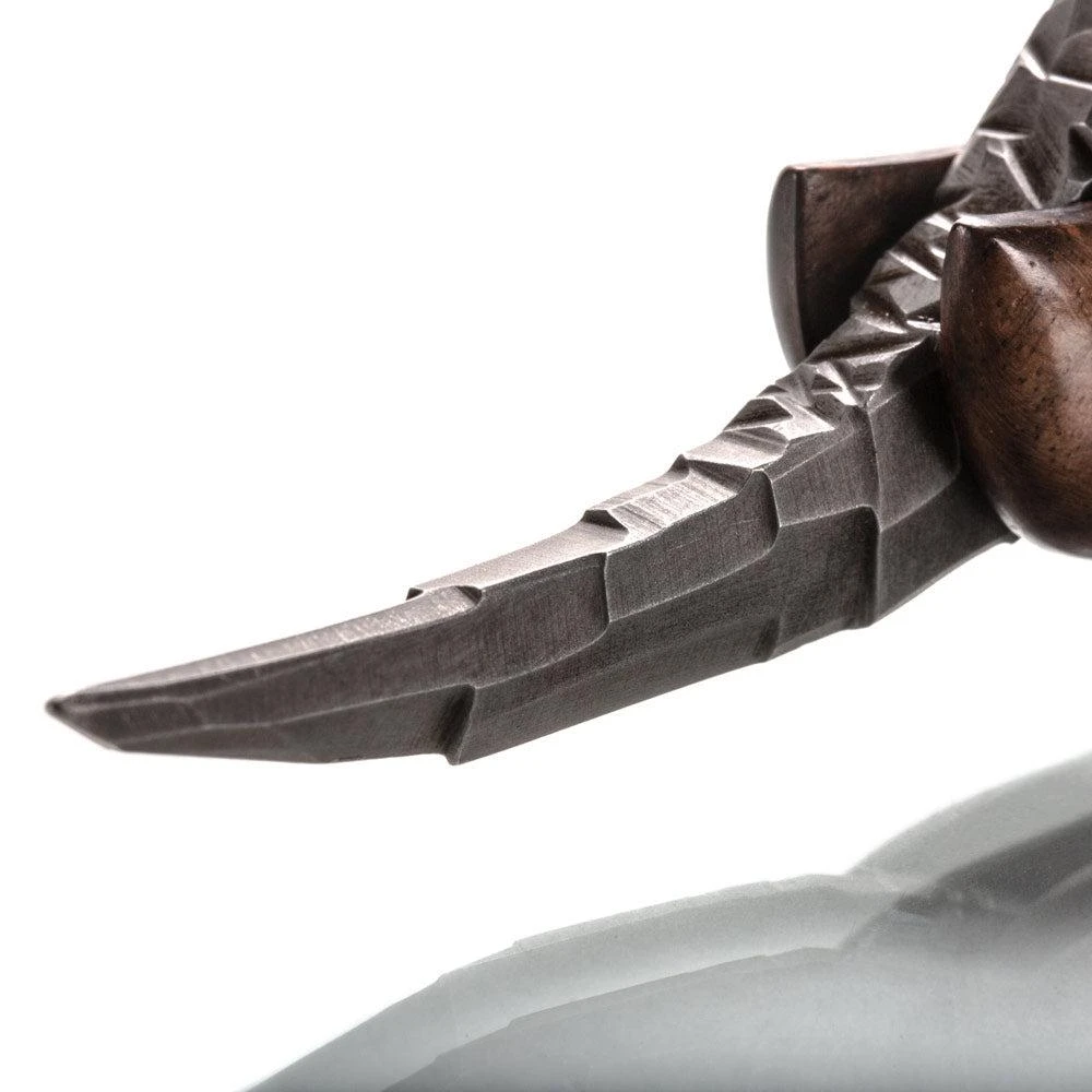 Dylan Farnham Crystalline Textured Straight Razor 17 Dylan Farnham Crystalline Textured Straight Razor - Image 15