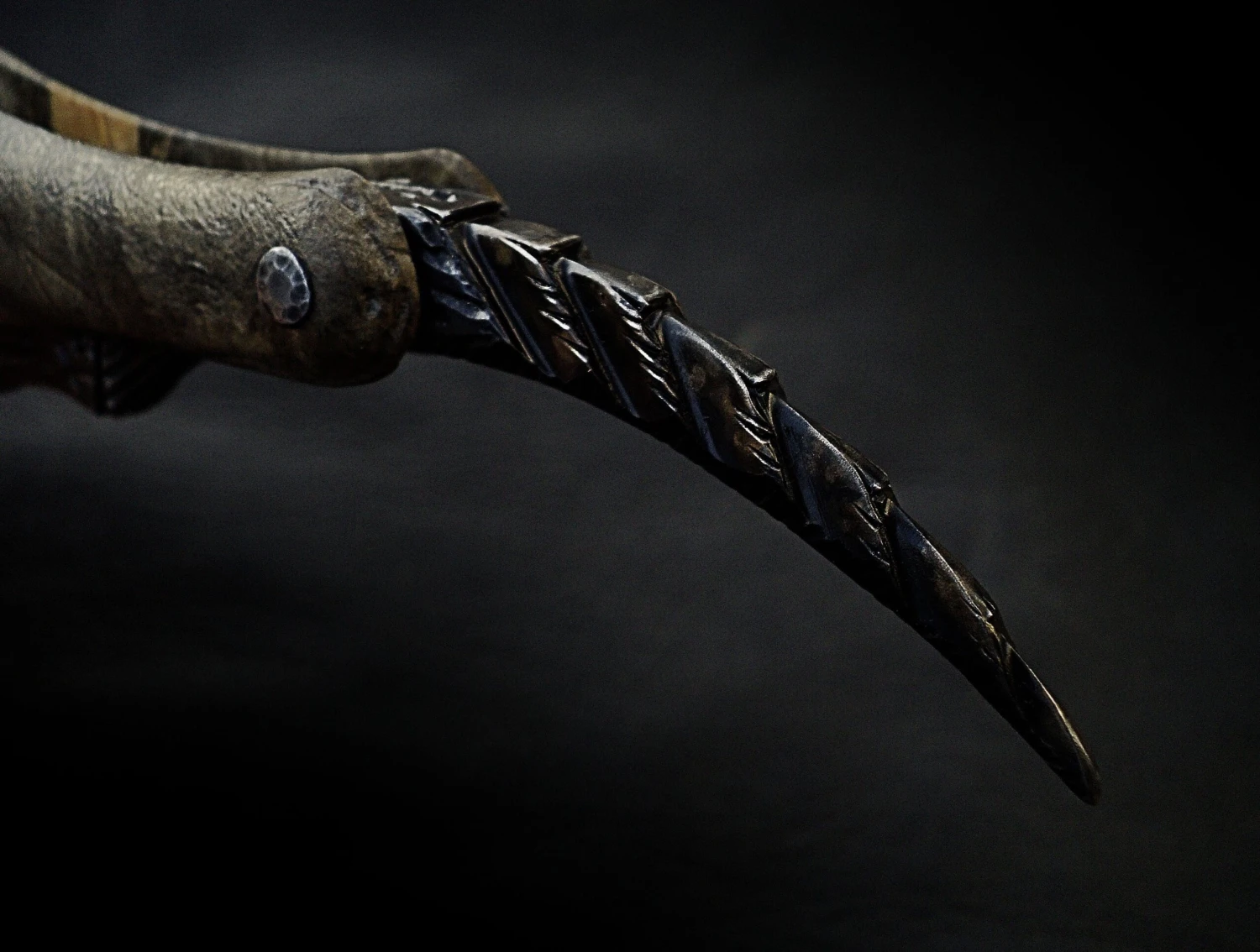 Dylan Farnham Buckeye Burl Sculpted Straight Razor 8 Dylan Farnham Buckeye Burl Sculpted Straight Razor - Image 6