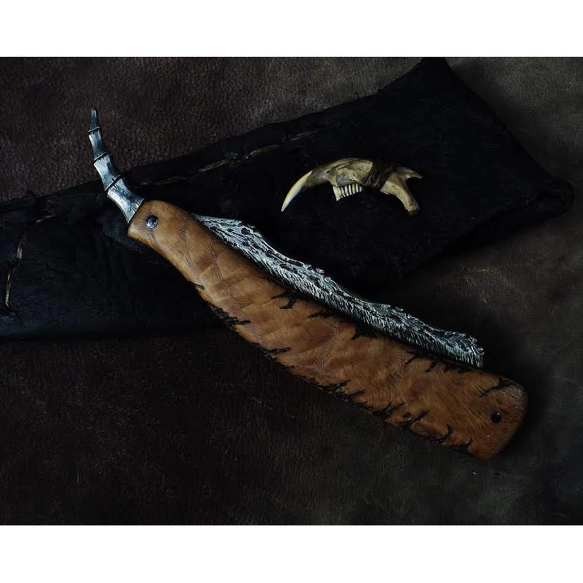 Dylan Farnham #92 Straight Razor W/ Custom Sheath 6 Dylan Farnham #92 Straight Razor W/ Custom Sheath - Image 4