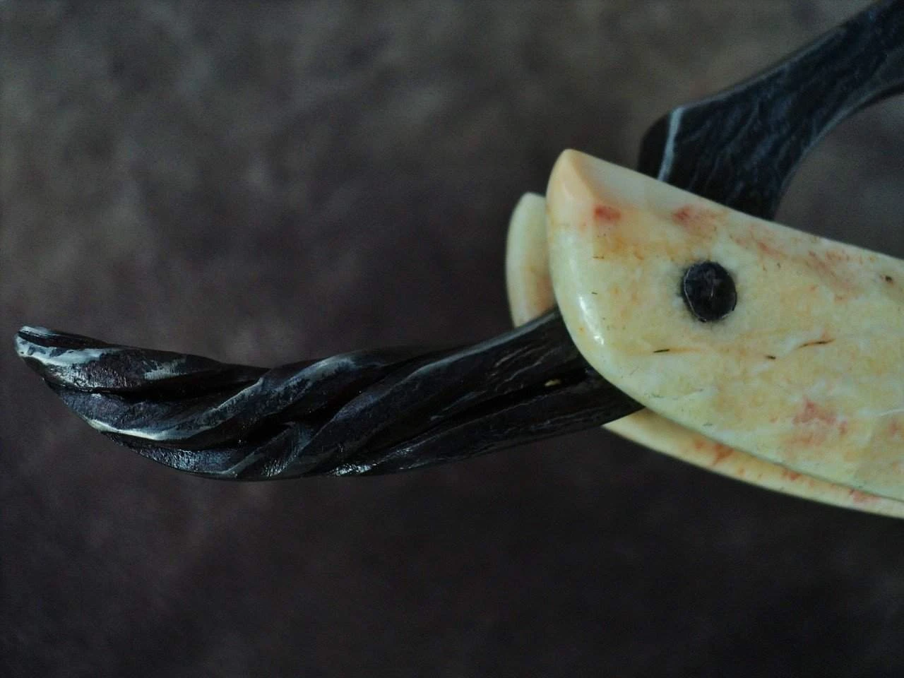 SOLD-Dylan Farnham #65 Straight Razor W/ Sheath 6 SOLD-Dylan Farnham #65 Straight Razor W/ Sheath - Image 4